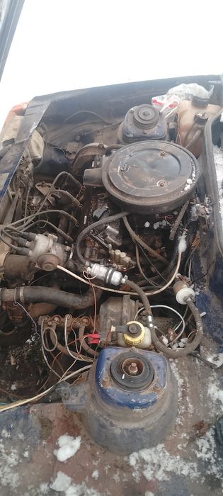 Продам машину таврію