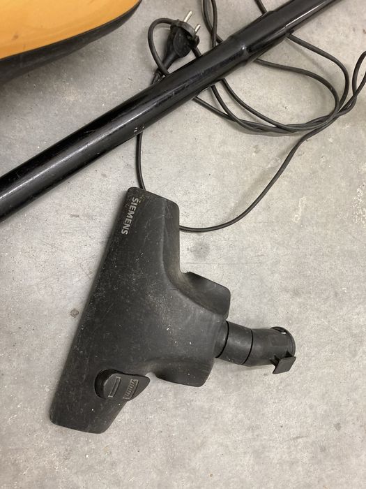 Aspirador  marca Siemens super XS dino 1300