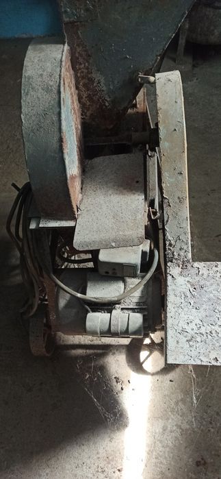 Sprzedam krajaczke do burakow dla zwierząt silnik 1,5 kW 220 v