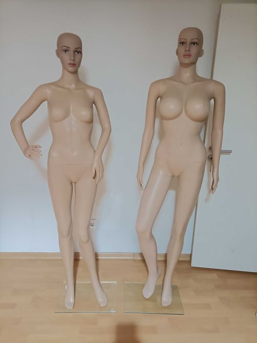 Manequins femeninos como novos