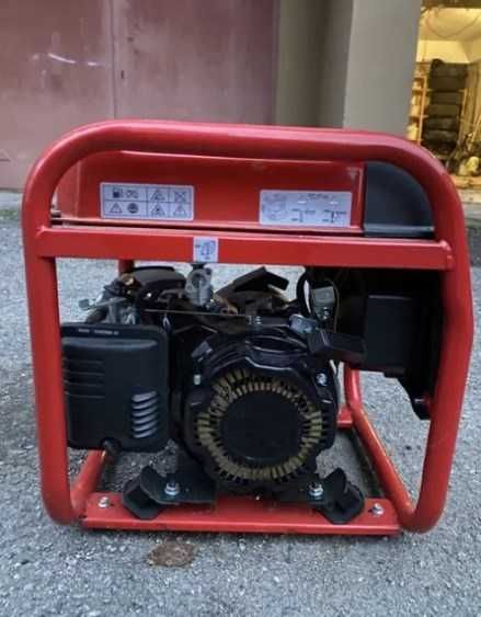 Генератор бензиновий Інверторний Einhell на 1КвТ гарантія 1 рік