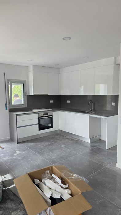Apartamentos T2 novos com terraço.