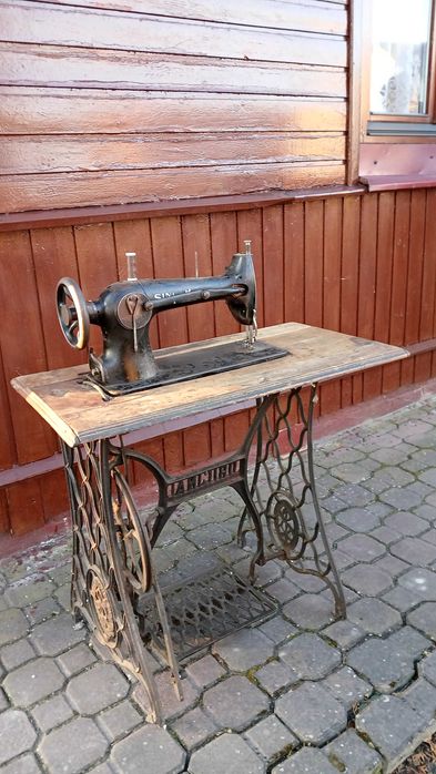 Stara maszyna do szycia Singer