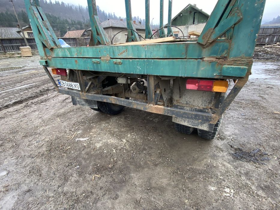 Продам прицеп лісовий урал камаз