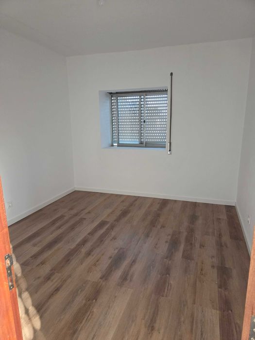 Aluga-se T2 -  Castelo Branco (perto Modelo)