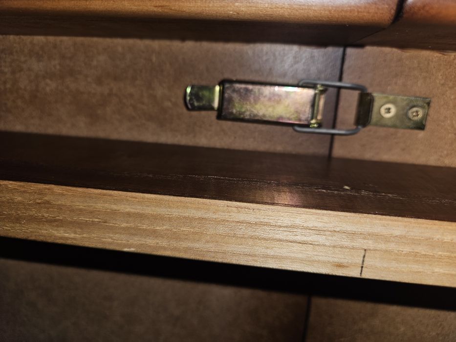 Продам стіл обідній дерев'яний