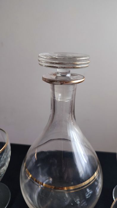 Conjunto Garrafa + 10 Copos Vidro