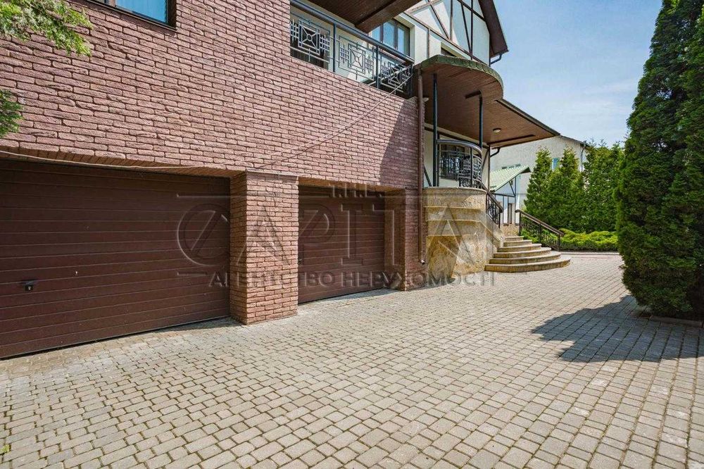 Оренда автономного будинку Козин 600 м2 3 пов, гараж, басейни, генерат