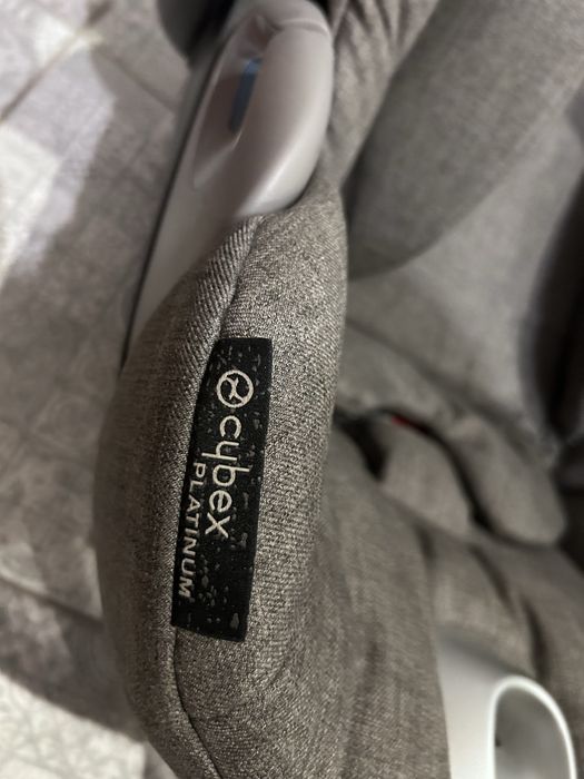 Zestaw Cybex(Baza, nosidło i fotelik)