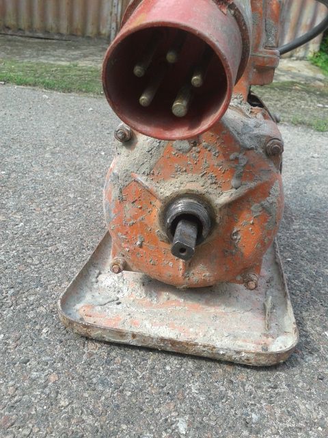 Вібратор для бетону + трансформатор