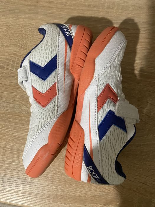 Дитяче спортивне взуття ROOT