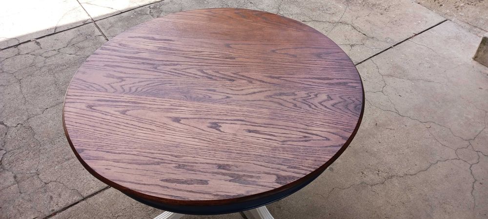 Mesa de sala tampo em Carvalho