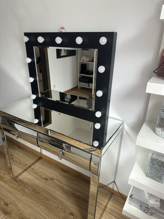 Lustro do toaletki jak nowe, czarna rama