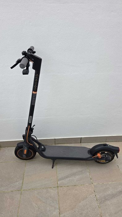 trotinete Elétrica Segway Ninebot KickScooter F40I