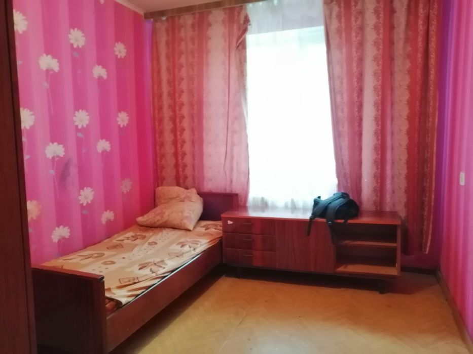 Здам кімнату без проживання власників для парня (мужчини)