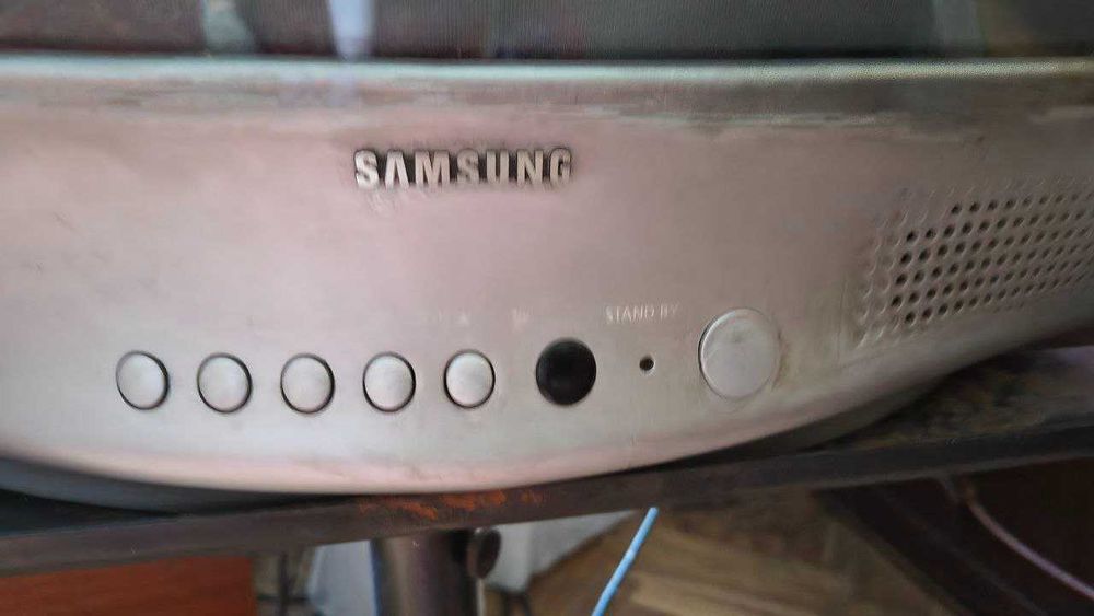 Телевізори кольорові