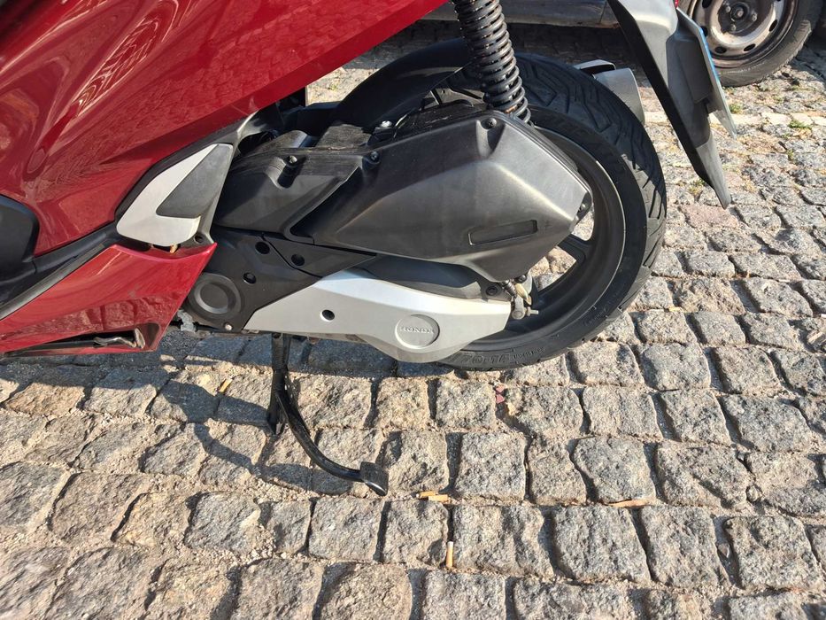 Honda PCX Junho 2020 11850 KM