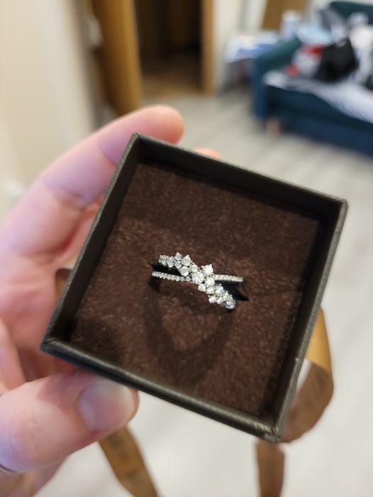 Pierścionek srebro 925 cyrkonie Apart