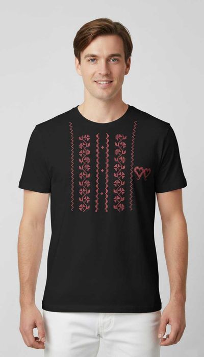 T-Shirt branca com o bordado a ponto de cruz estampado