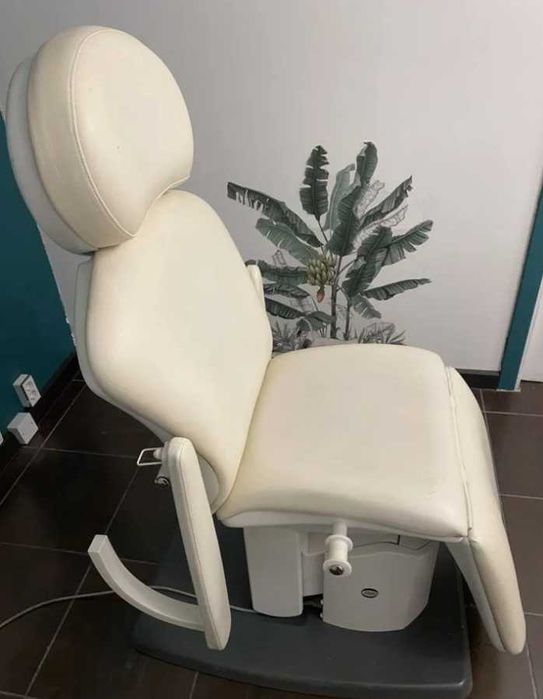 Косметологическое кресло. Торг