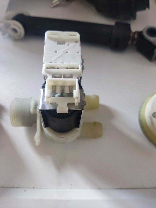 Peças para máquina lavar roupa Whirlpool AWOC7200 6Sense