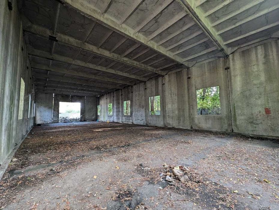 Продамо 800 кв.м. нежитлових будівель на 45 сотках по вул. Пацаєва.