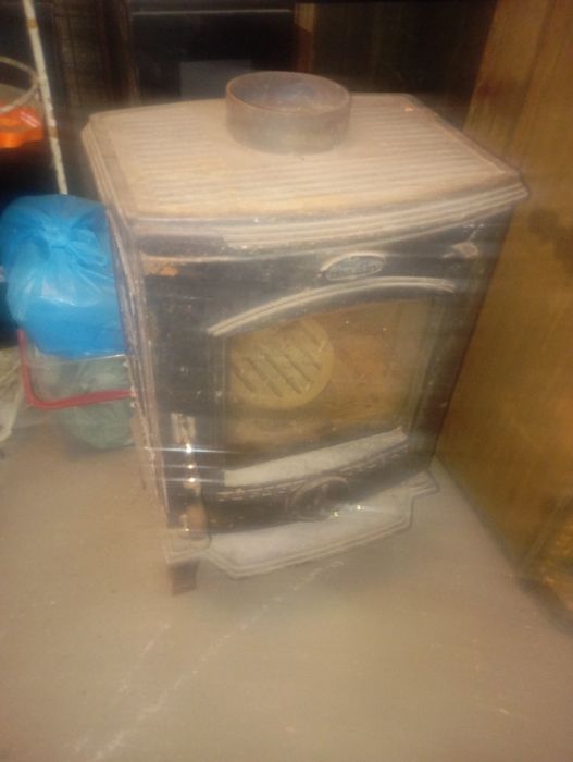 Vendo salamandra muita bonita bom estado