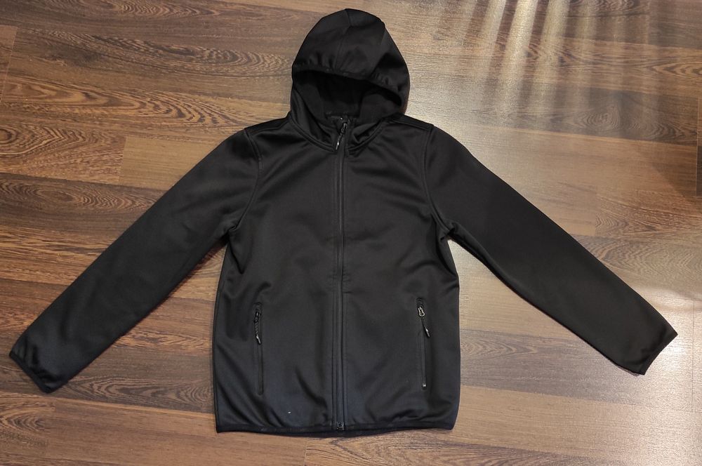 Czarny softshell 4F 152 model HJL22-JSFM001