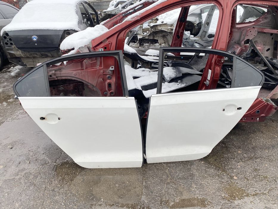 Задняя дверь Volkswagen Jetta 6 2010-2018 год