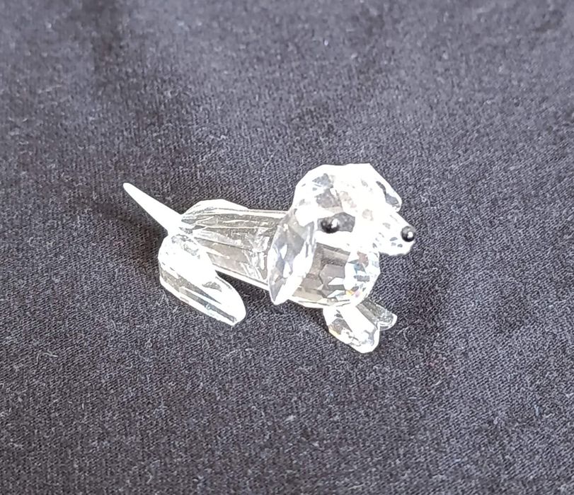 Swarowsky - Cão deitado