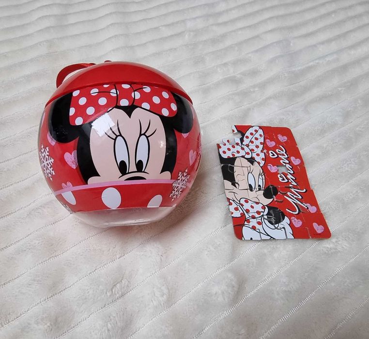 Kula bombka z Myszką Minnie i puzzlami