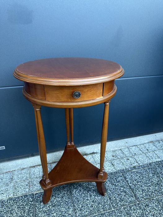Maly stolik Vintage Antyk
