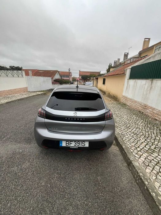 Peugeot e-208 Gt