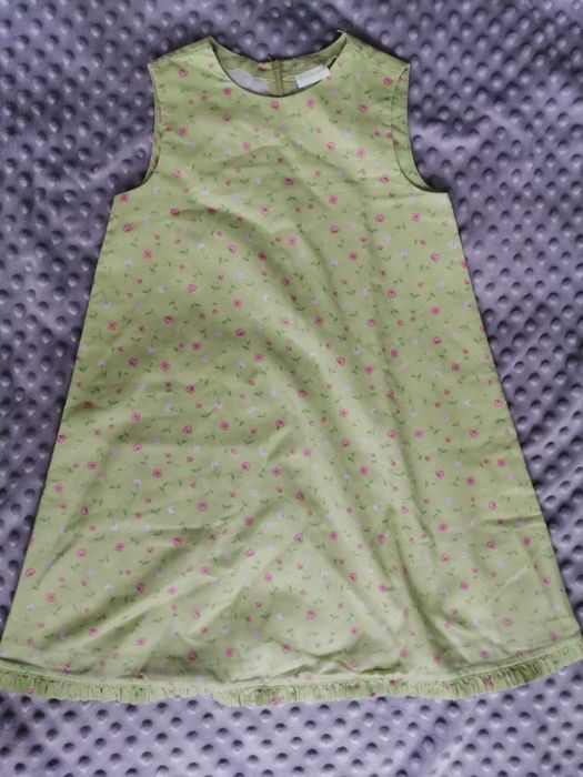 Sukienka sukieneczka zielona kwiatki Rozmiar 122/128