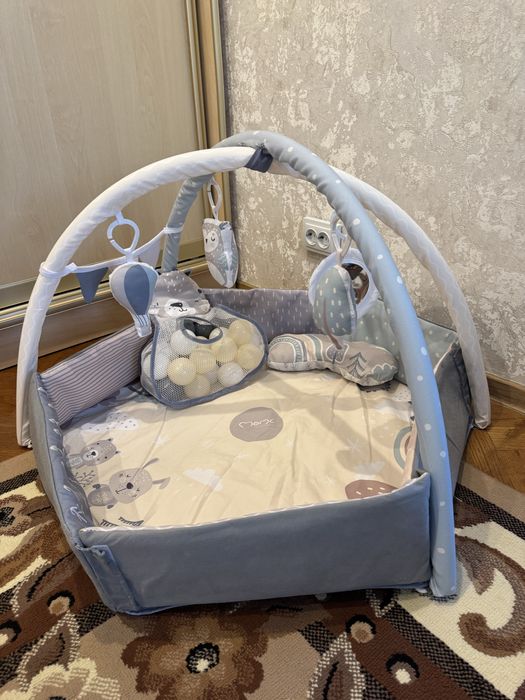 Розвиваючий килимок  momi
