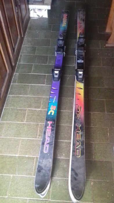 tenho para venda ski para neve estado razoável
