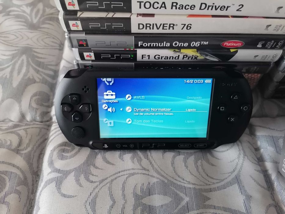 PSP - PlayStation Portable STREET - 20 Jogos - 2Gb Sony - Como Nova