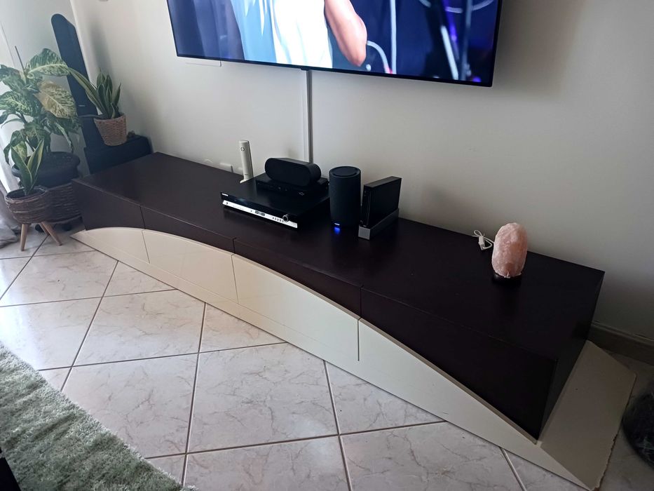 Movel TV bom estado