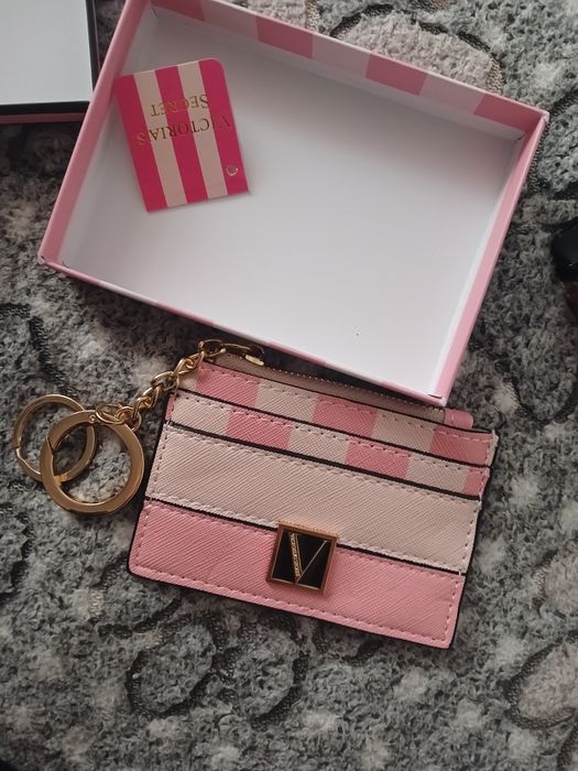 картхолдер victoria's secret.
