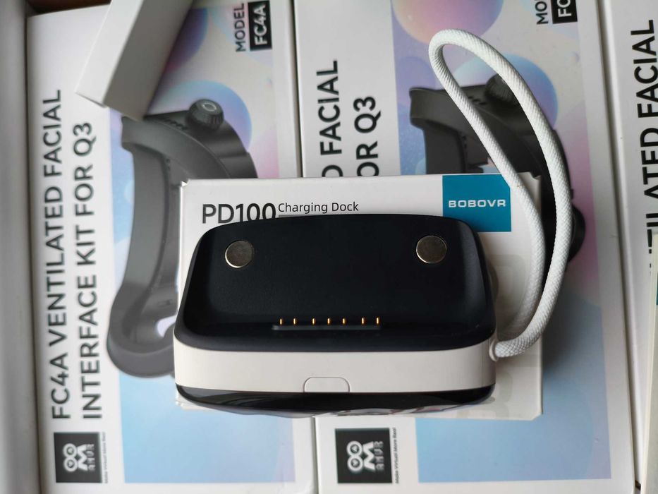 BOBOVR PD100 Two-in-One Charging Dock/Power Bank док-станція повербанк