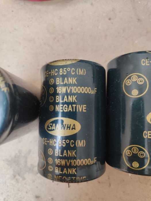 Конденсатор 100000uF 16V   Samwha