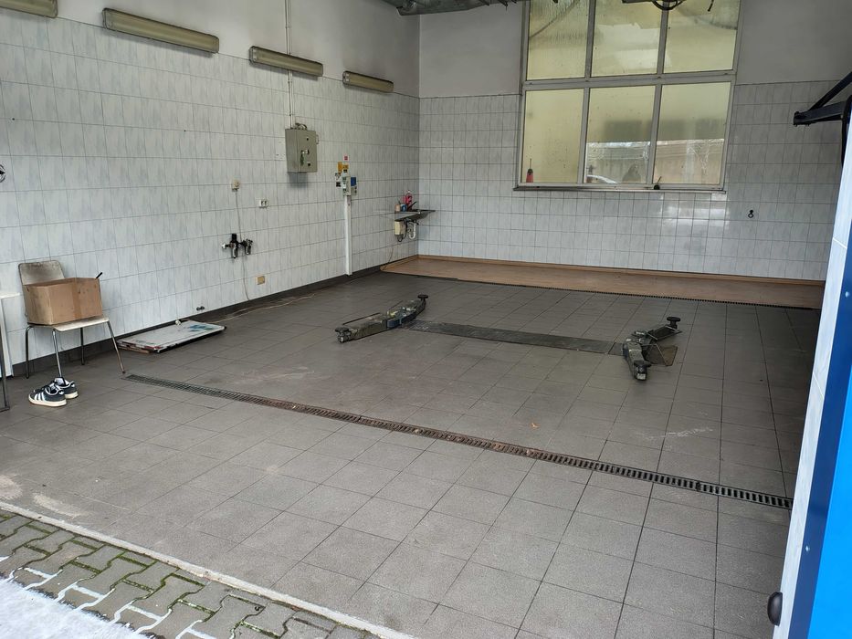 Wynajmę pomieszczenie 55 m² z podniośnikiem - Widok 2