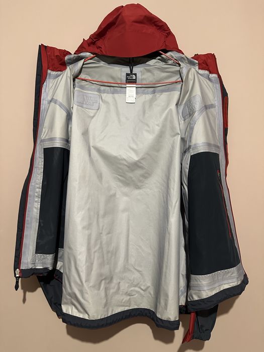Вітровка The North Face Gore Tex XCR