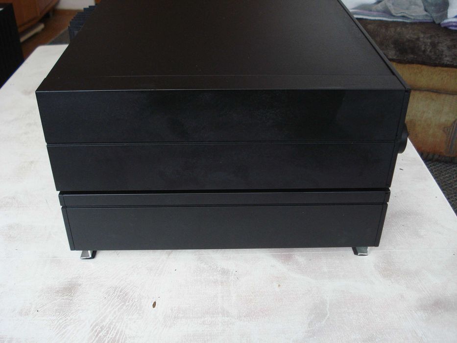 Підсилювач "Arcam" Delta 110, Arcam Delta 90