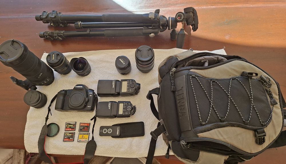 Camera Canon D Mark II comm objectivos