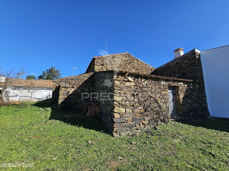Terreno de 19ha e Ruína em Castro da Cola, Ourique