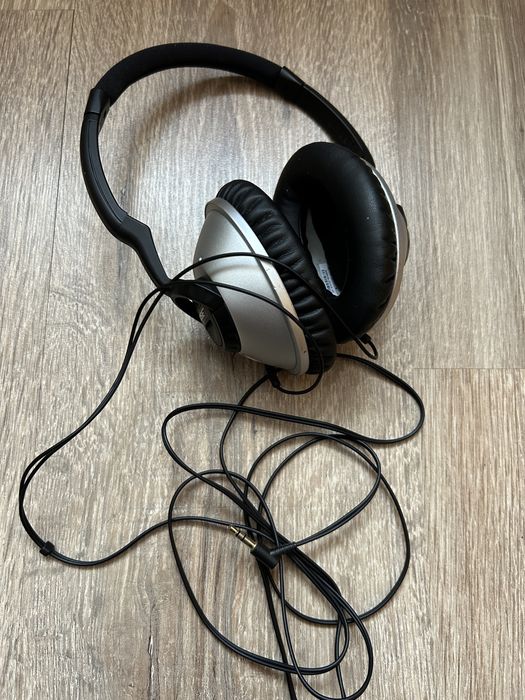 Навушники Bose дротові