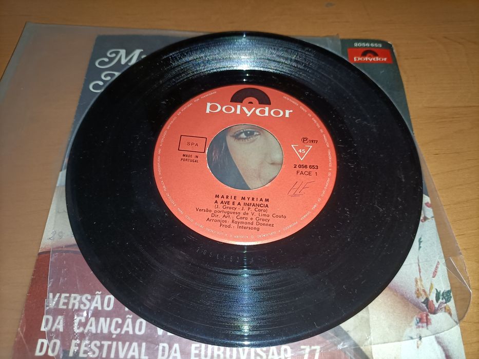 Marie Myriam A ave e a infância _Vinil