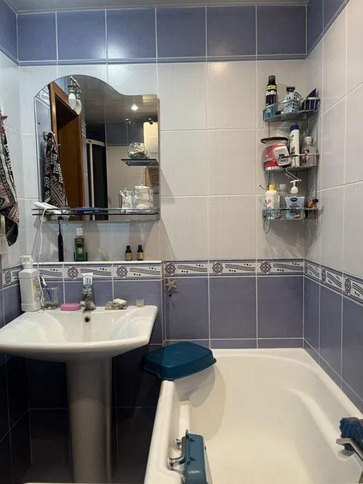 Продам 3-комн квартиру в районе Молодогвардейская ул.