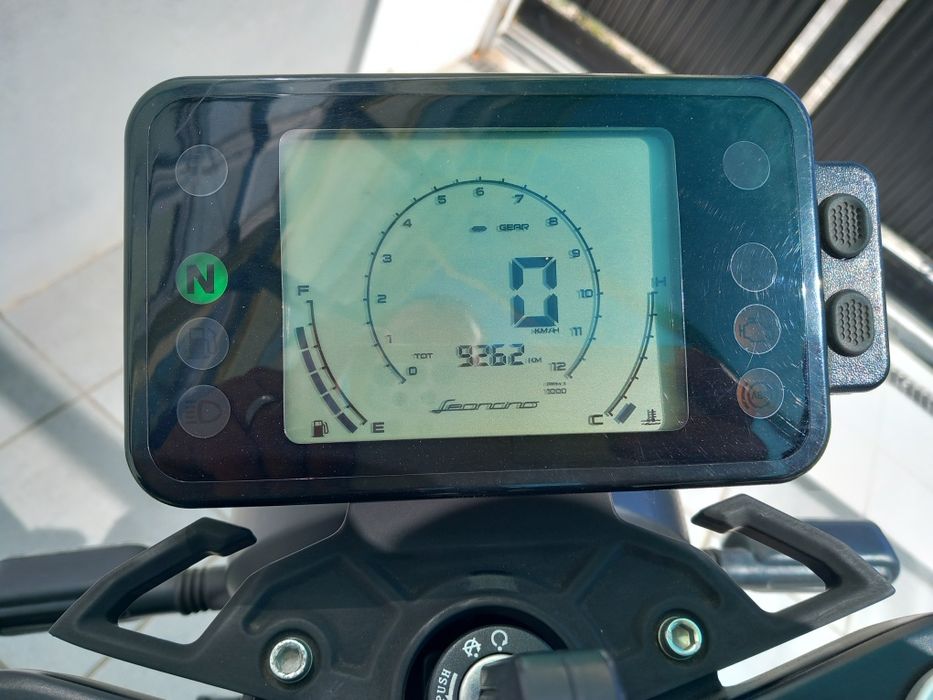 Benneli Leoncino 250 impecável com monorack e mala incluida